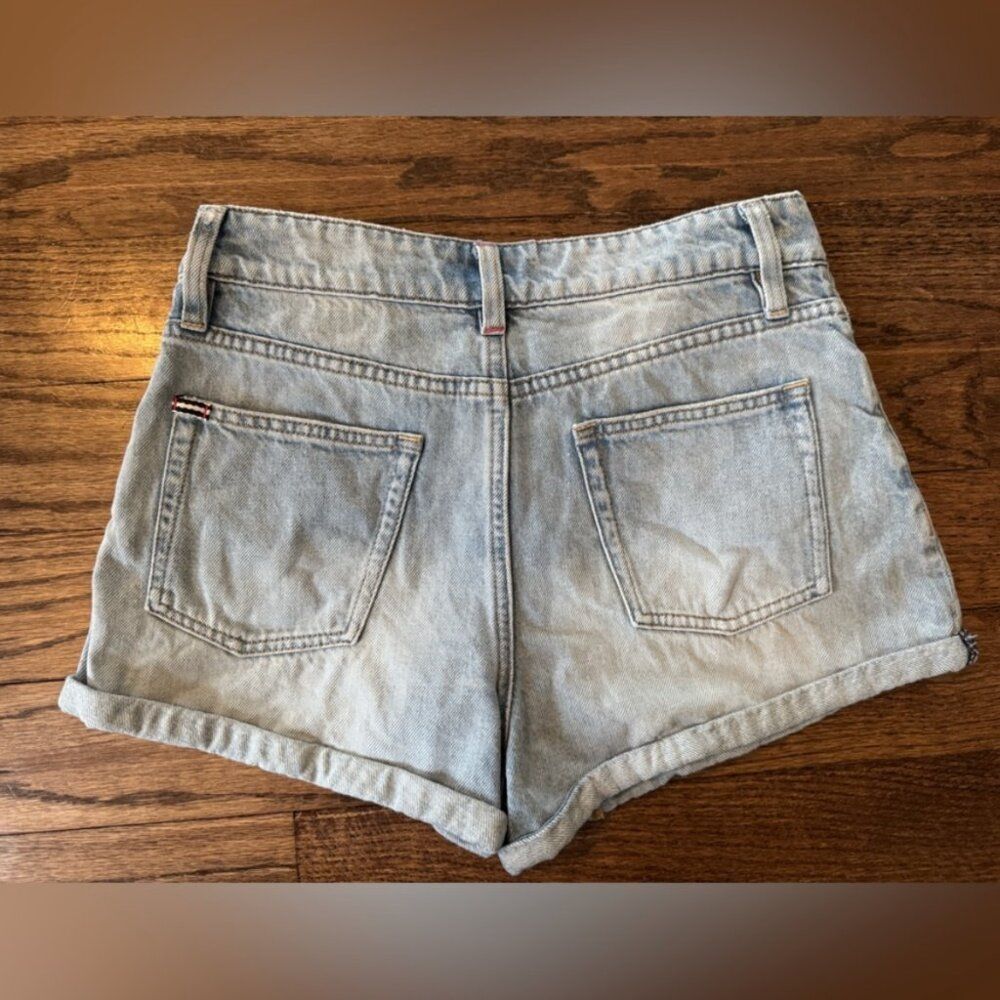 Alice and Olivia Maggie Mr Vintage Cuffed‎ Shorts 27 4 Light Wash S Denim Jean - Picture 4 of 10